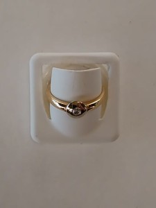 PIERŚCIONEK ZŁOTY 585 2,4 g  ]