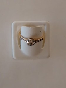PIERŚCIONEK ZŁOTY 585 2,88 g ]