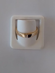 PIERŚCIONEK ZŁOTY 585 2,59 g ]