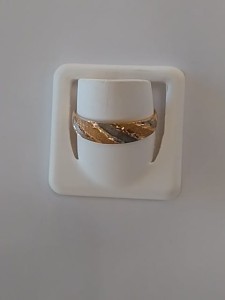 PIERŚCIONEK ZŁOTY PR.585 1,81 g ]