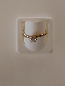 PIERŚCIONEK ZŁOTY PR.585 1,59 g ]