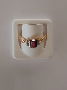 PIERŚCIONEK ZŁOTY 585 3,44 g ]